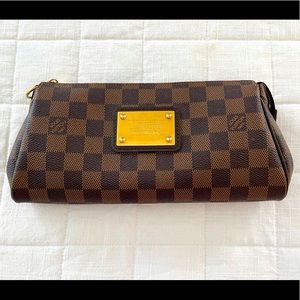 Louis Vuitton Eva Clutch in Damier Eben